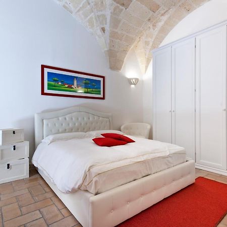 Casa Dell'Arco Old Town - Sit Apartment Лече Екстериор снимка