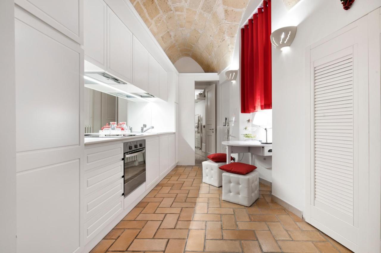 Casa Dell'Arco Old Town - Sit Apartment Лече Екстериор снимка