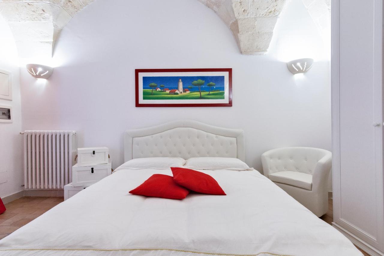 Casa Dell'Arco Old Town - Sit Apartment Лече Екстериор снимка