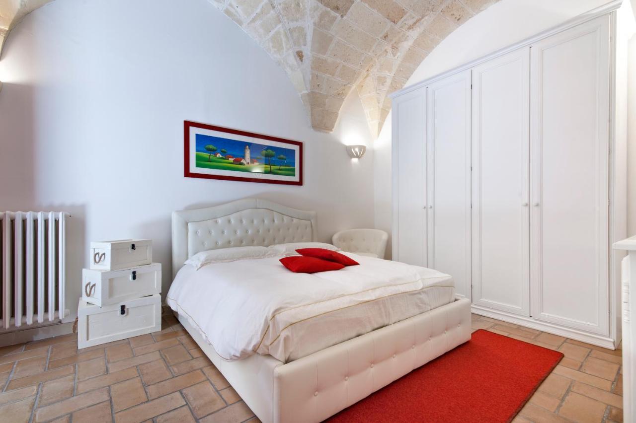 Casa Dell'Arco Old Town - Sit Apartment Лече Екстериор снимка